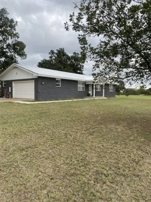 Image of Cozy Country Home 5 min from Proctor Lake and Par Country Club.