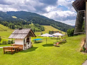Image of Cosy apartment in villa for 9 people with WIFI, TV, patio and parking