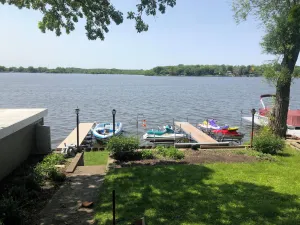 Image of Lakefront home Wonder Lake IL - Close to Lake Geneva and Twin Lakes Wi