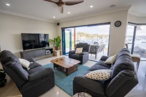 Image of LUXURY WATER-FRONT APARTMENT - CRONULLA