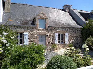Image of PÉNERF charming house near the port. Pets allowed.