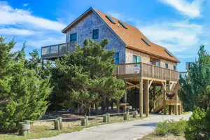 Image of 4 bedroom house w\/ WiFi, AC, private W\/D
