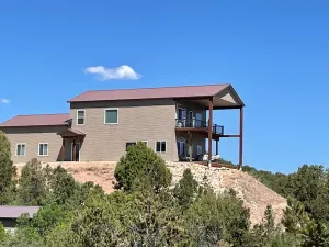 Image of 4 Bed Tabiona Mountain Cabin Home