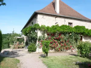 Image of Authentic cottage with shared pool, garden and wifi in Saint-Étienne-de-Vicq