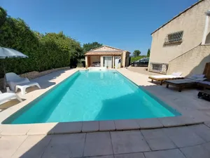 Image of Beautiful house in a small Provencal village 20 'from Aix.