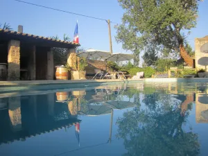 Image of Mas provençal with swimming pool near the Pont du Gard