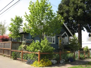 Image of Location! Location! Location! Easy access to everything Eugene, arts to outdoors