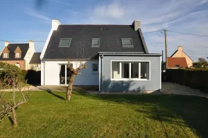 Image of Maison 3* à Trébeurden, proche mer, jardin, rénovée, 3 ch, 2 sdb, BBQ, parking - FR-1-368-93