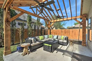 Image of New Braunfels Escape, Walk to Gruene Hall!