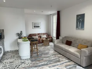 Image of Un Très Beau Studio 1er Étage de 32 m2