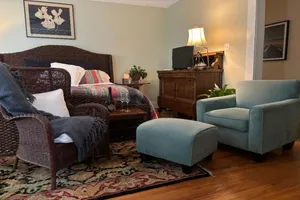 Image of Sophistication & Charm Perfectly Blended