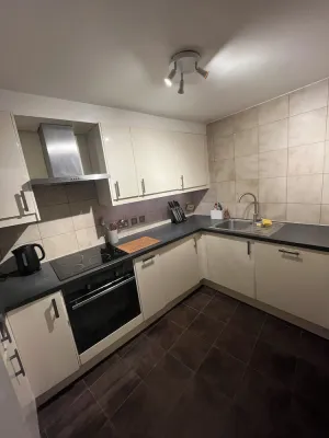 Image of Stylish 2-bedroom apartment in heart of Angel
