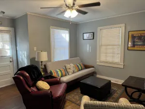 Image of House with King and Queen beds! Garfield Cottage @LSU