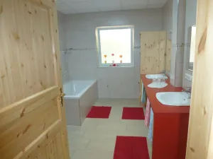 Image of XXL wellness oasis for 6 people handicapped friendly