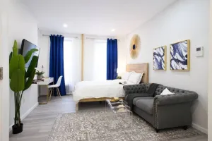 Image of 240-12 BRAND NEW Studio Prime location W&D