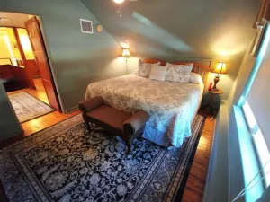 Image of Beautiful Historic Cottage, Hideaway