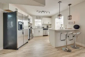 Image of Cozy home! 16 Min away from strip and fremont