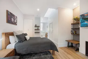 Image of Little Hopwood Apartments No2