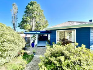 Image of Blue Lily Bungalow