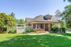 Image of Downtown Diggs-Dig into Expansive luxury in Downtown Paso Robles- New Spa!