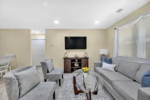 Image of Cozy 2 Bedroom Duplex In Charlotte, Jacuzzi, Sleeps 6 plus 2