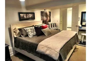 Image of Cozy Camellia in Historic Downtown Newnan