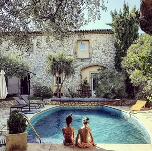 Image of 6-person air-conditioned gîte with shared heated pool near Uzès\/Nîmes\/Cévennes