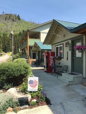 Image of Cozy Cabin 4 Miles to YNP and 20 Minutes from the Lamar Valley!