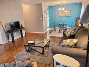 Image of Adorable 3 bdrm ranch home in the heart of Peoria!