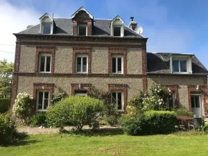 Image of Maison de Maître, Jardin Chatoyant, Village Toutes Commodités au Bord de la mer