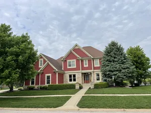 Image of Geneva IL close to LIV GOLF Rich Harvest Gorgeous 4 bed home