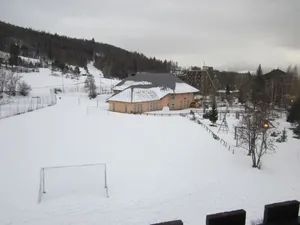 Image of STUDIO FULL SOUTH Foot Slopes