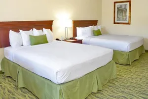 Image of Queen Room Near Donnybrook Park ORL