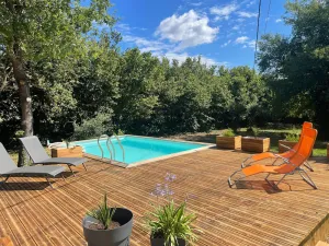 Image of Charming house with swimming pool at the foot of Mont Ventoux
