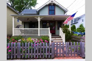 Image of Beautiful 3BR Victorian Home w\/Beach Locker