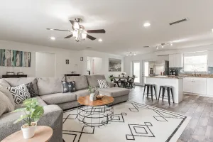 Image of Spacious 3 Bedroom House 15 mins from Clearwater Beach!