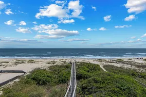 Image of 🌴5br 6.5 ba island 🏝 beach front, elevator Spa Club, gym, kayak🐬