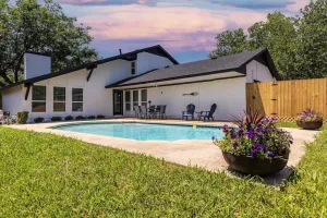 Image of Modern Oasis