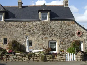 Image of Gîte in character house, quiet, between sea and countryside, sleeps 5