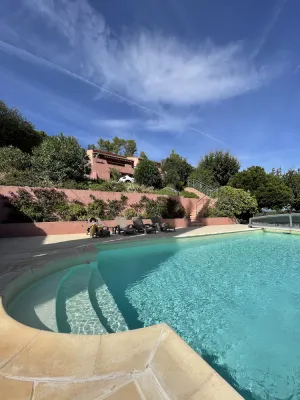 Image of Villa Provençale Avec Piscine