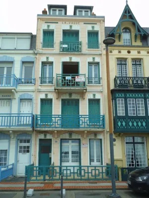 Image of Appartement LE Large Face MER et Plage Avec Balcon