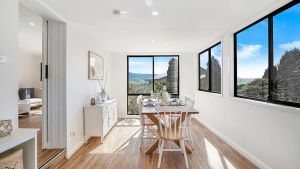 Image of Unwind –  gem with beautiful hillside views