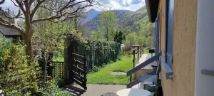 Image of Room in quiet villa with mountain view