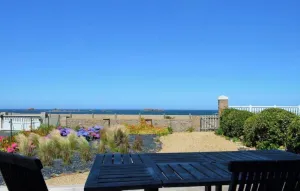 Image of Maison face mer accès direct plage