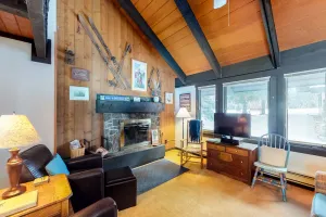 Image of Budget-friendly second floor condo with pool & hot tub - great for adventurers