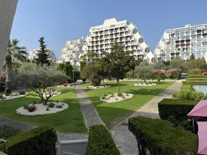 Image of P2 Au coeur de La Grande Motte  , terrasse,  parking privé , plage et commerce à 200m