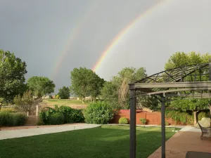 Image of 4 BR Resort-Style Living on Santa Fe Country Club! Entire Large Home- Lt!Bright!