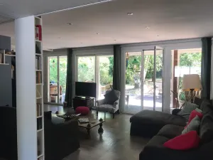 Image of FAMILY HOUSE NEAR THE LAKE IN GREEN CASE