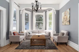 Image of Huge 8 Bedroom 4 Bath Entire Duplex - Mins to SF