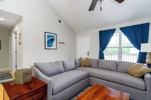 Image of ⭐Lake side cottage✦Gated community✦community pool✦private hot tub✦nearby golf course✦nearby frisbee golf course✦nearby Marina✦nearby liquor stores⭐
